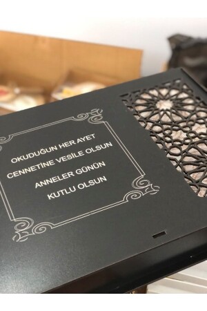 14 Şubat Sevgililer Günü Hediyesi Ahşap Kutuda Kuran-ı Kerim Seccade- Kitap Ayracı Manevi Kutu - Masalsı Concept