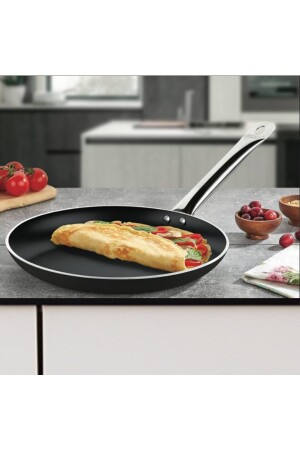 24 cm Crêpes- und Omelettpfanne - Horeca Antihaft-Crêpes- und Omelettpfanne 24 cm (STAHLROHRGRIFF) - Evren