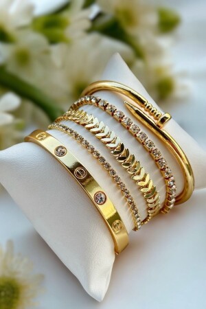 Bayrama Özel 5 Parçalı Gold Renk Kadın Bileklik Seti - Lowen Aksesuar