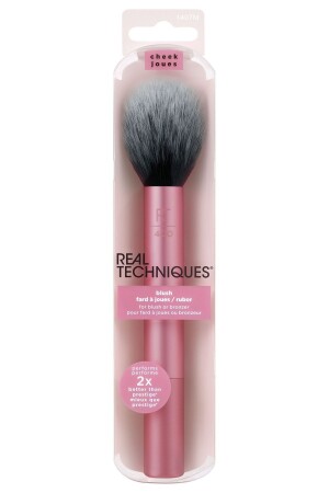 Blush Brush - Allık Fırçası - Real Techniques