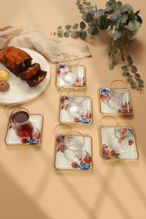 Çiçek Desen Beyaz Kare Çay Seti Çiçek desen beyaz kare çay seti. - GÜRCÜGLASS