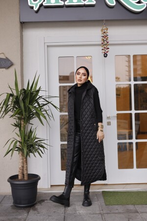 Damen-Weste mit Kapuze, Schlitz und detaillierter Füllung, lang GRJŞY-001 - MODA GREJ