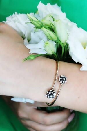 Diamantarmband mit doppelter Blume und Rose - Utku Kuyumculuk