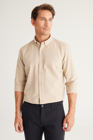Erkek Bej Düğmeli Yaka Kolay Ütülenebilir Pamuklu Slim Fit Dar Kesim Oxford Gömlek 4A2021100103 - 1