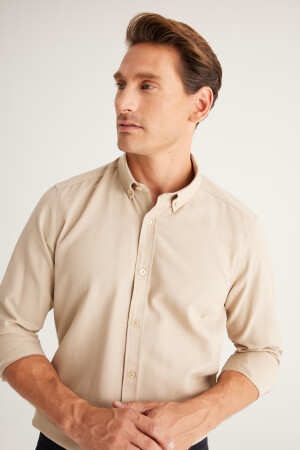 Erkek Bej Düğmeli Yaka Kolay Ütülenebilir Pamuklu Slim Fit Dar Kesim Oxford Gömlek 4A2021100103 - 3