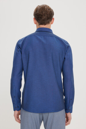 Erkek Koyu Lacivert Düğmeli Yaka Kolay Ütülenebilir Pamuklu Slim Fit Dar Kesim Oxford Gömlek 4A2021100103 - 6