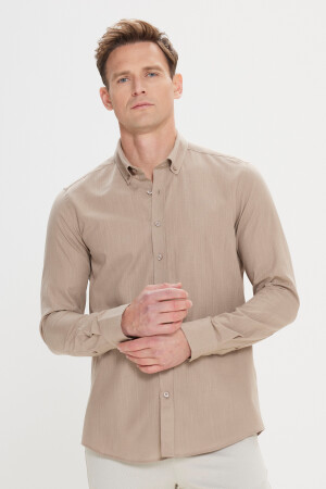 Erkek Vizon Tailored Slim Fit Dar Kesim Düğmeli Yaka Keten Görünümlü %100 Pamuk Flamlı Gömlek 4A2021200056 - 1