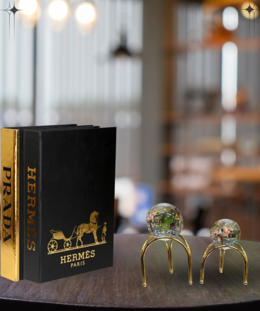 Evin Şık İkilisi Irayhomedecor 2'li Siyah Gold Prada-hermes Dekoratif Kitap Kutu&Metalay 2 Li Kristal Küre 3 Ayak Gold Renk - Irayhomedecor