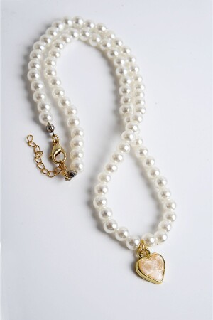 Goldfarbene Perlenkette mit Perlen- und Perlenherz-Design - Euromoda