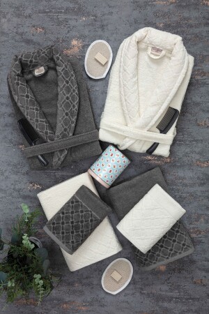 Hayal 12 Parça Kutulu Jakarlı Bornoz Takımı Bornoz Havlu & Havlu Seti Banyo Çeyiz Seti - Güvenal