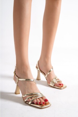 Ince Topuk Altın Rengi Kadın Sandalet Ayakkabı K230 - 4