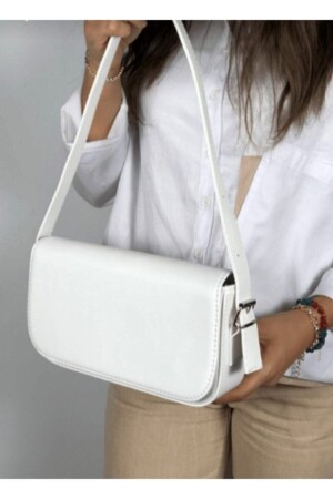 Kadın Beyaz Kapaklı Baget Çanta MOLY - 1