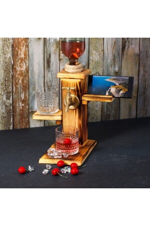 Kişiye Özel El Işçiliği Doğal Ahşap Çam Ağacı Raflı Içki Standı FCC0001 - Adil Baba