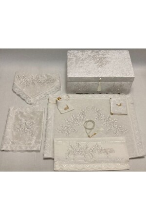 Krem Kadife Sandıklı Seccade Seti 8 Parça Fransız Güpürlü Bohça Seti - Dilek