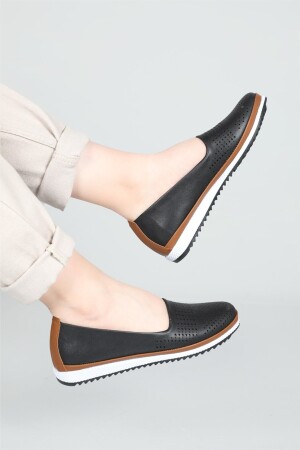 Nefes Alır Ortapedik Taban Siyah Kadın Ayakkabı 512 UMAY512DELİKLİCTY - CARLA BELLA