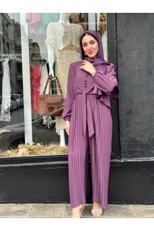 Plissierter Overall mit Gürtel vorne - Nisambutik