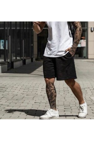 Schwarze Plus-Size-Shorts - The White