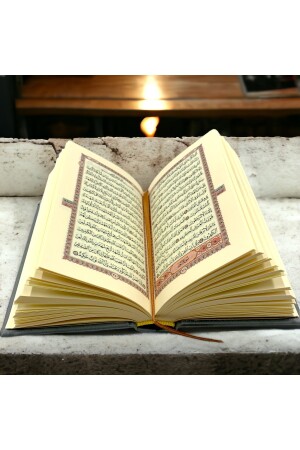 Set aus violettem Thermoleder im Taschenformat mit Koran-Gesängen und Bibel-Gebetsperlen im Taschenformat - 3